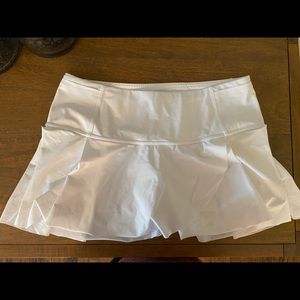 Lululemon athletic skirt - white